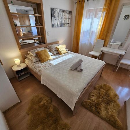 Studios Magnolia Trogir Luaran gambar
